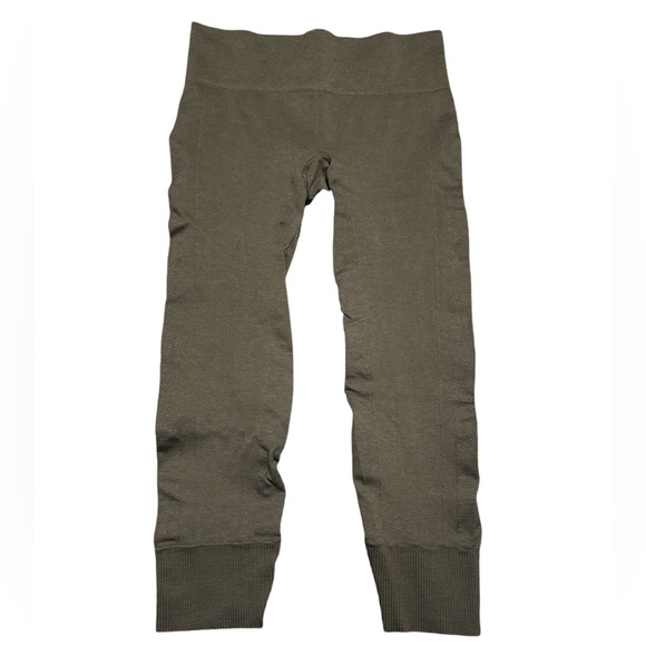 Lululemon leggins size 8 - Picture 4 of 4